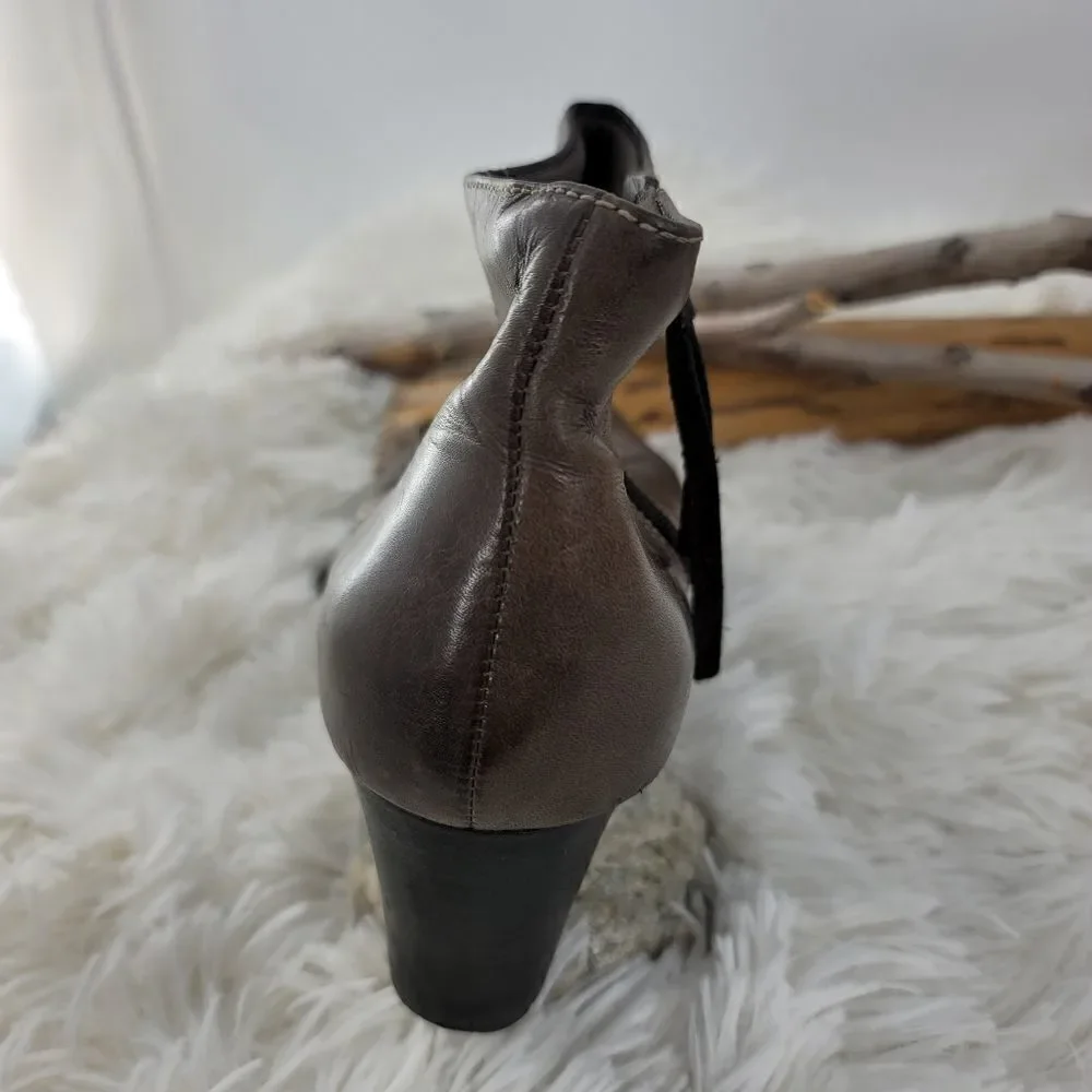 Clarks brown short wedge booties (U) - Picture 9 of 12